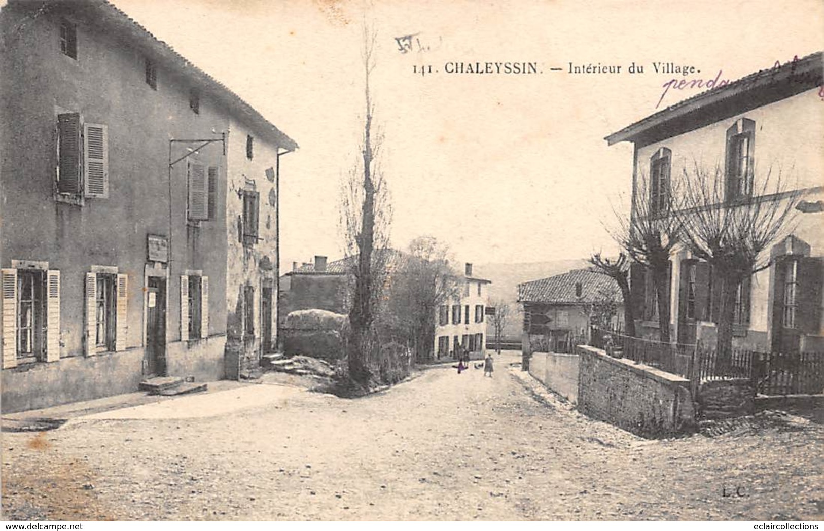 Chaleyssin             38         Intérieur Du Village     (voir Scan) - Autres & Non Classés