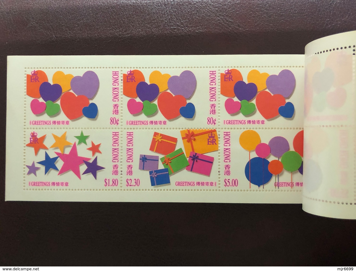 HONG KONG GREETINGS BOOKLET X 2, EACH WITH 12 STAMPS AND 24 GREETING LABELS, LIGHT TONING - Carnets