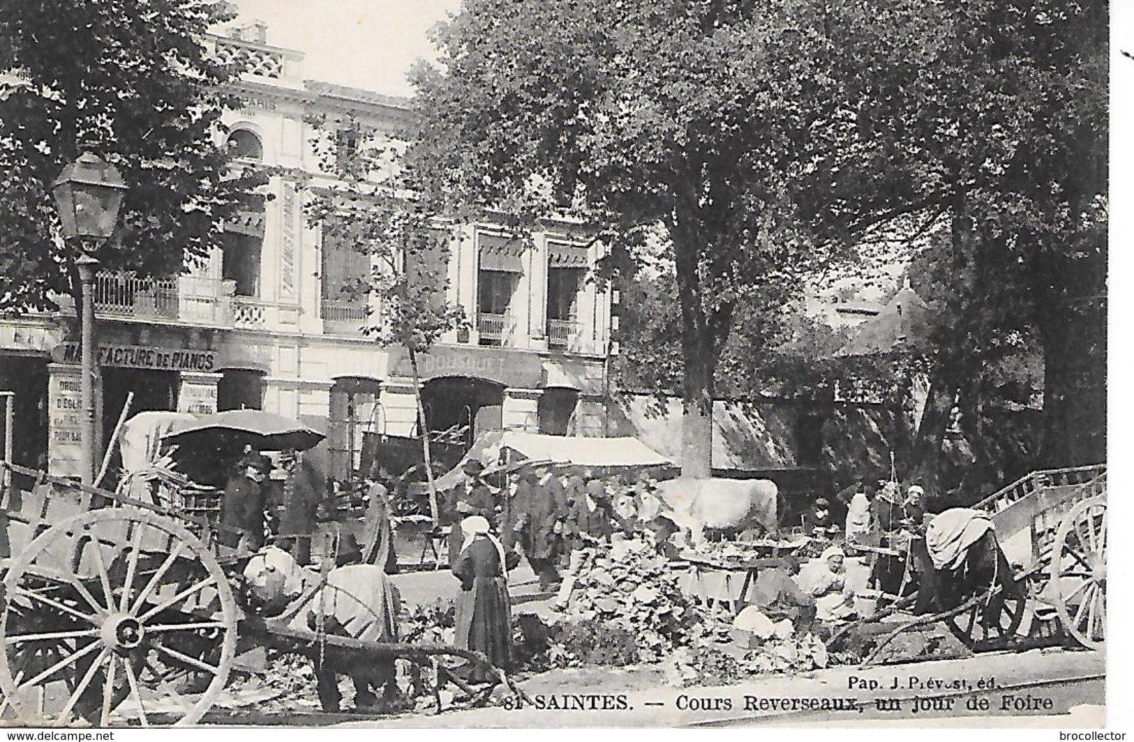 SAINTES ( 17 ) - Cours Reverseaux , Un Jour De Foire - Fiere