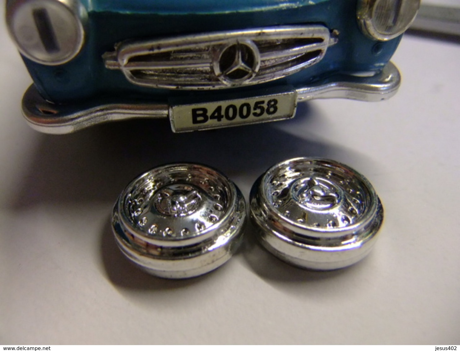 SCALEXTRIC MERCEDES 190 SL Accesorio 2 LLANTAS - Echelle 1:32