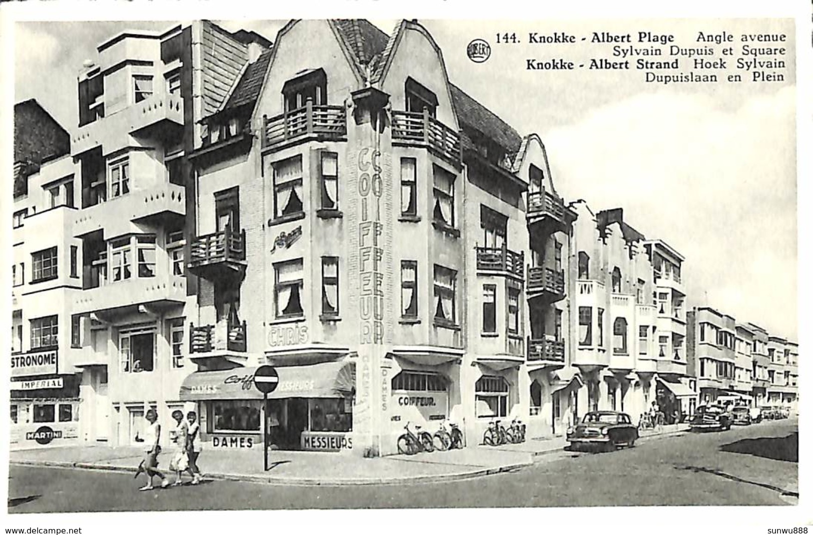 Knokke - Angle Avenue Sylvain Dupuis & Square (animation, Oldtimer, Bazar Verbeeke) - Knokke