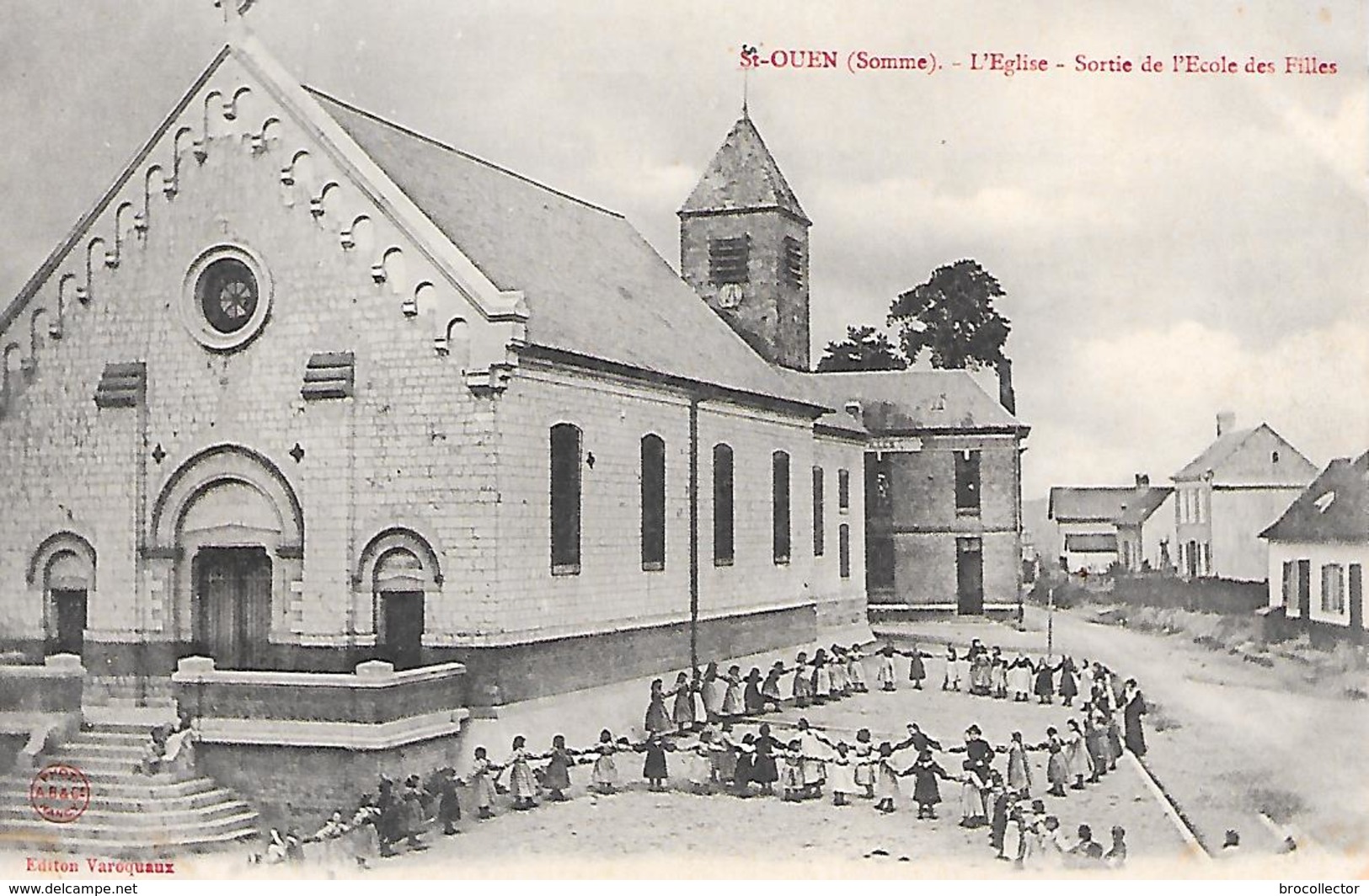 SAINT OUEN ( 80 ) - Sortie De L'Ecole Des Filles - Saint Ouen