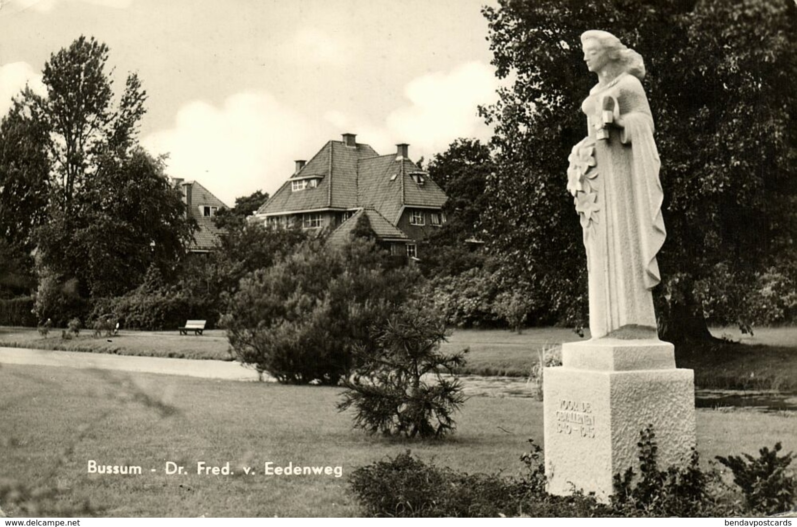 Nederland, BUSSUM, Dr. Fred V. Eedenweg (1960) Ansichtkaart - Bussum