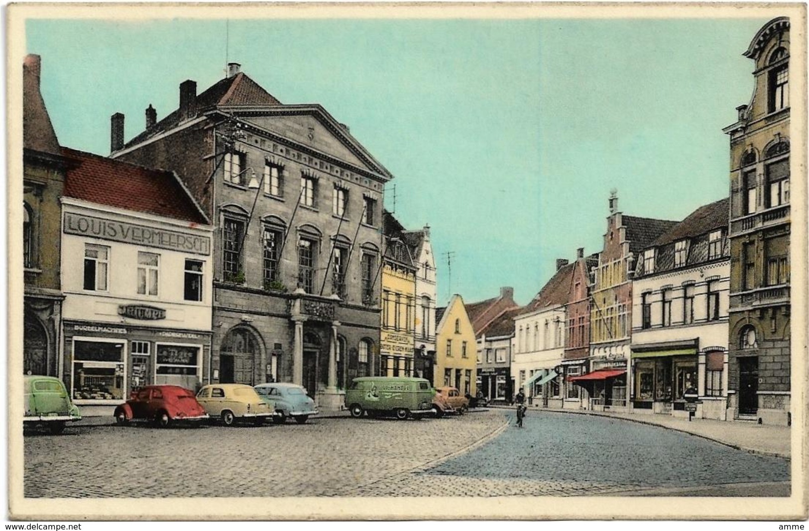 Waregem   *   Stadhuis En J. Stormestraat  (Oldtimers - Volkswagen Kever ) - Waregem