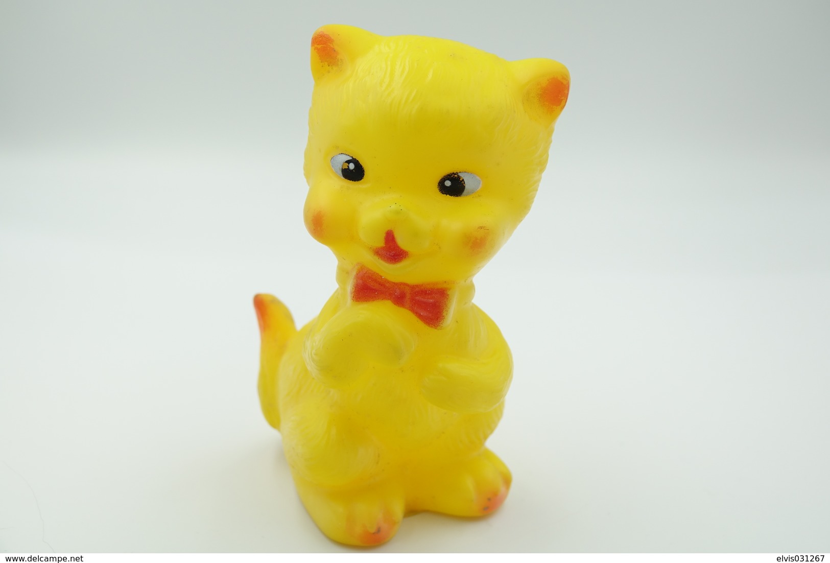 PIEPER POUET SQUEAKY: LEDRAPLASTIC CUTE CAT KAT CHAT - L=12 - ***  - M DEP ELEPHANT ITALY  - Rubber - Vinyl - 1960's - Smurfen