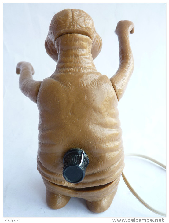 FIGURINE E.T. ARTICULE Sonnore Et Lumineux EN PLASTIQUE  Marque Inconnue - Other & Unclassified