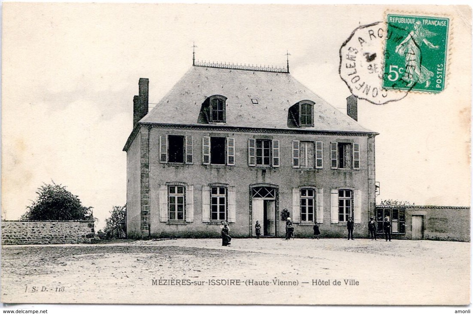 87. HAUTE-VIENNE - MÉZIÈRES SUR ISSOIRE. Hôtel De Ville. - Meziere Sur Issoire