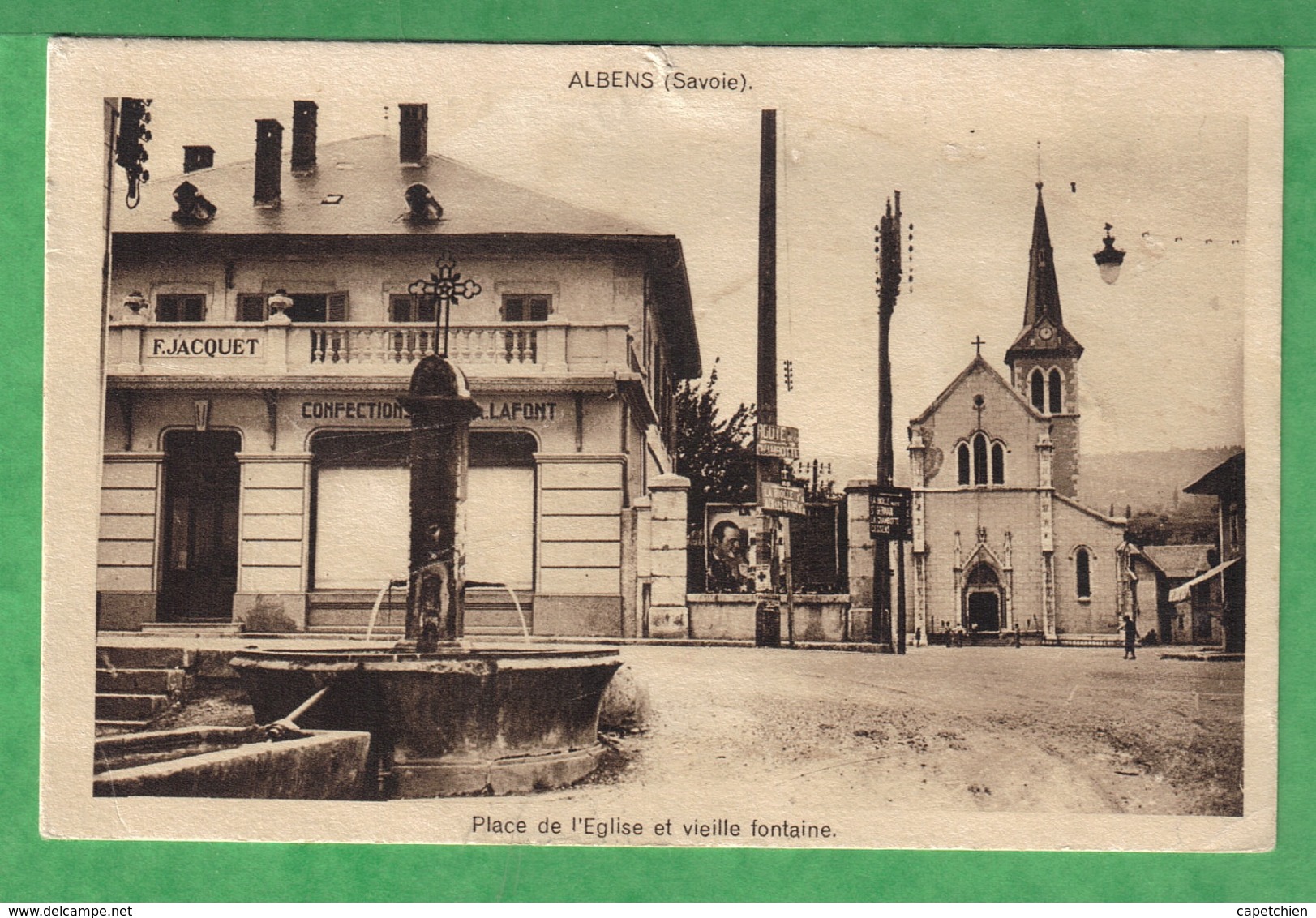 ALBENS - PLACE DE L'EGLISE ET VIEILLE FONTAINE - Albens