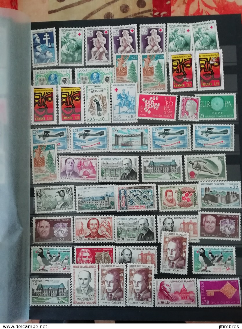 ALBUM De 1600 Timbres Neuf* Neuf** De FRANCE - Collections (with Albums)