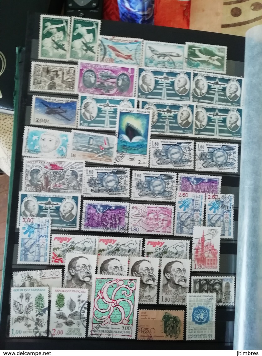 ALBUM de 2500 timbres oblitérés de FRANCE de toutes époques