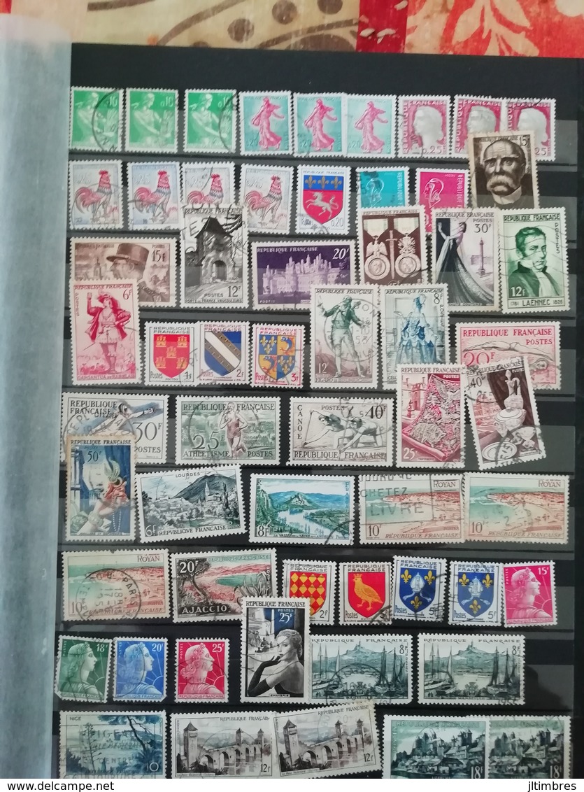 ALBUM de 2500 timbres oblitérés de FRANCE de toutes époques