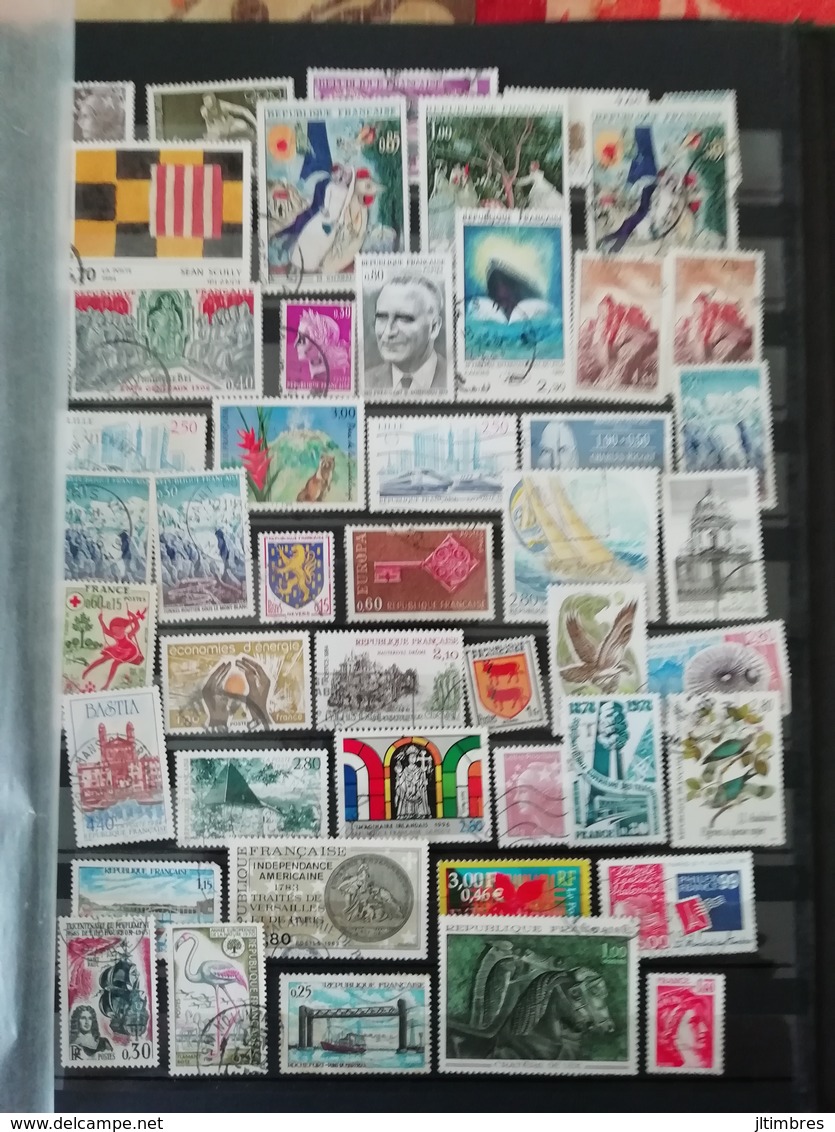 ALBUM de 2500 timbres oblitérés de FRANCE de toutes époques