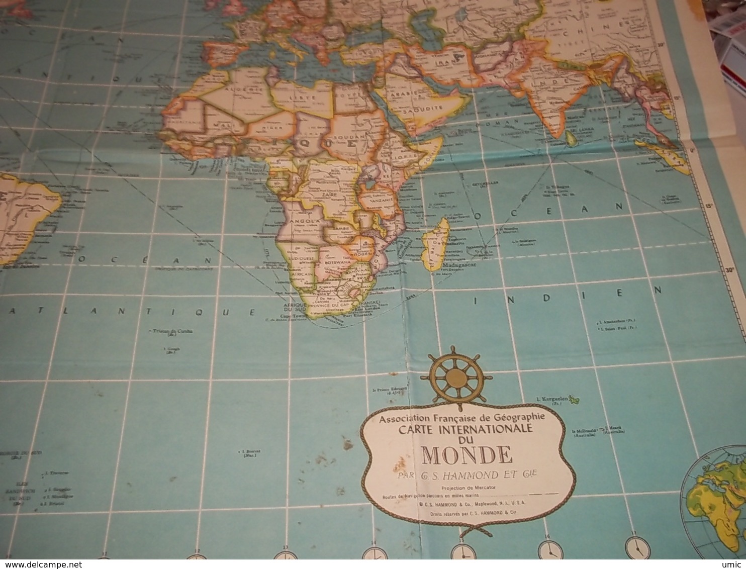 . Carte internationale du Monde par C.S HAMMOND ET Cie. Année 1957.