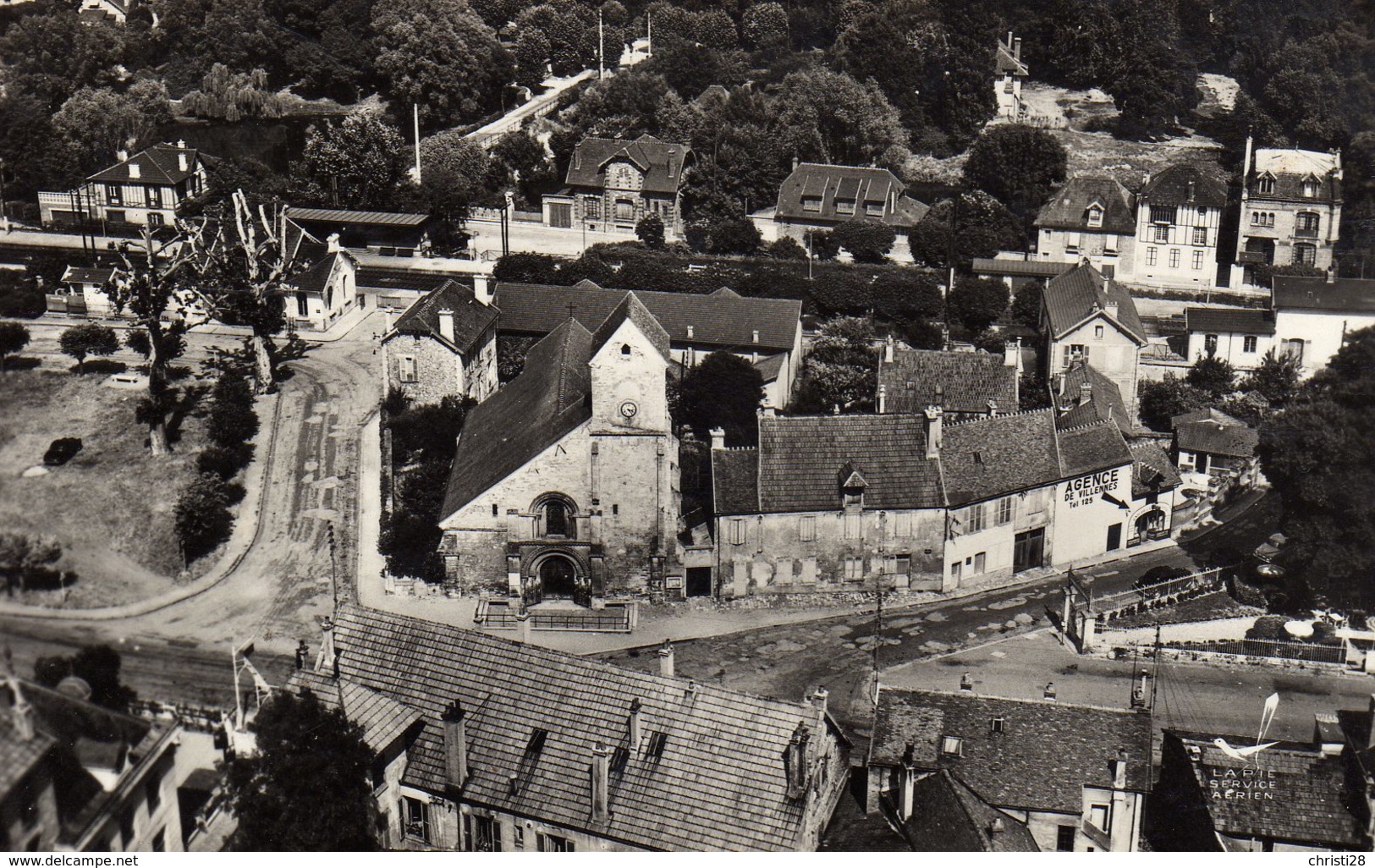 DPT 78 En Avion Au Dessus De VILLENNES-SUR-SEINE La Gare Et L'Eglise - Villennes-sur-Seine