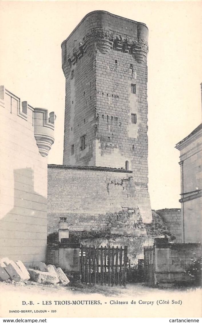 LES TROIS MOUTIERS - Chateau De Curçay - Côté Sud - Les Trois Moutiers