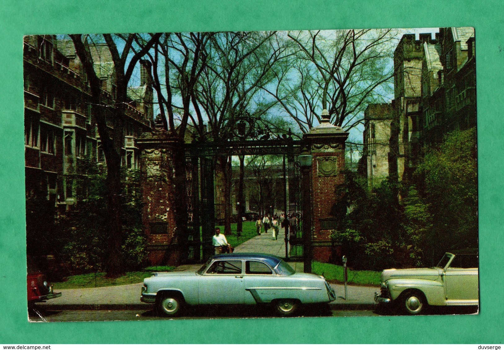 Etats Unis United Sates Of America CT Connecticut New Haven Yale University Noah Porter Gate With Old Car ( 9cm X 14cm ) - New Haven