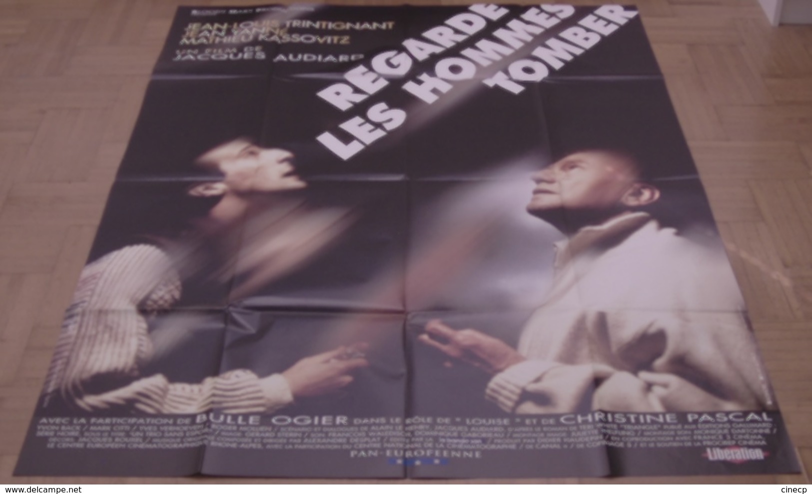 AFFICHE CINEMA ORIGINALE FILM REGARDE LES HOMMES TOMBER AUDIARD TRINTIGNANT YANNE KASSOVITZ 1994 TBE - Afiches & Pósters