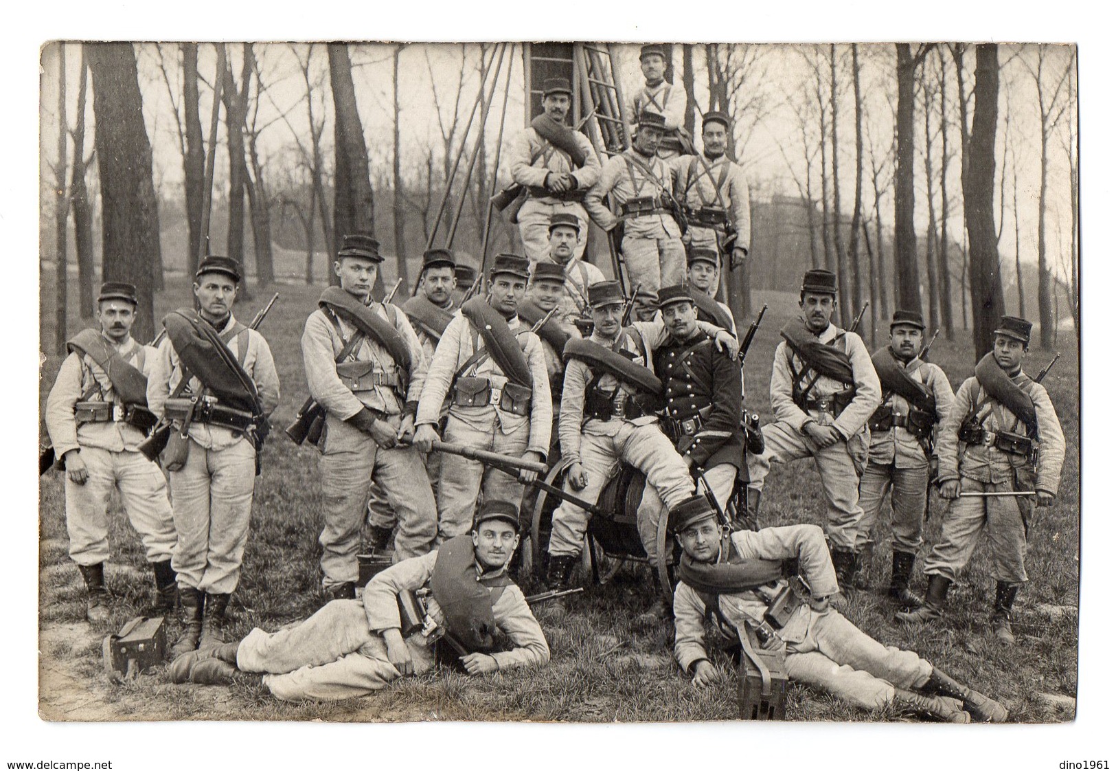 CPA 2928 - MILITARIA - Carte Photo Militaire - Un Groupe De Soldats Du Génie Militaire - Télégraphistes ? - Personnages