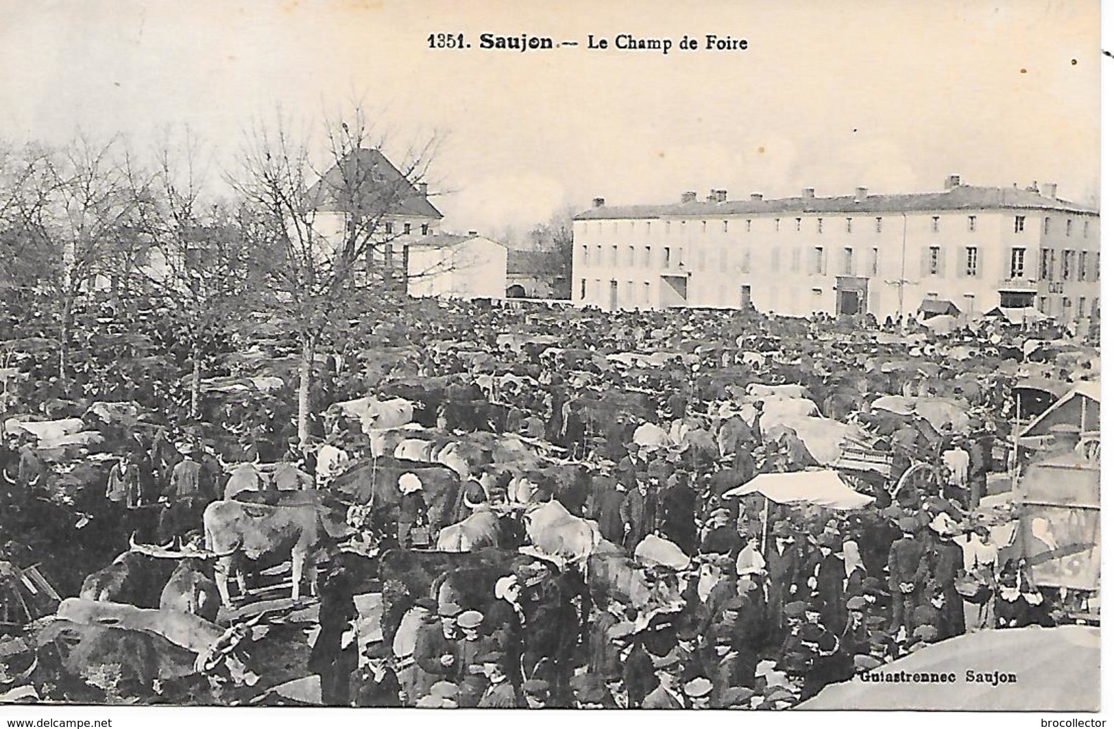SAUJON ( 17 -  Le Champ De Foire - Fairs