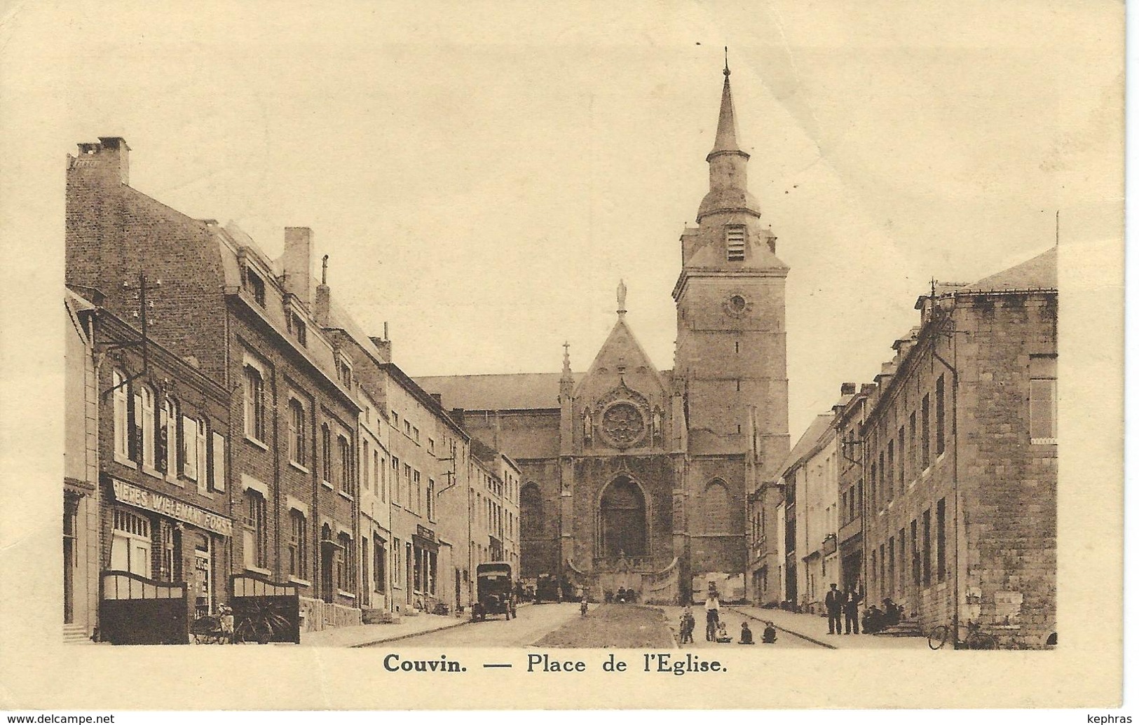 COUVIN : Place De L'Eglise - VARIANTE PEU COURANTE - Cachet De La Poste 1935 - Couvin