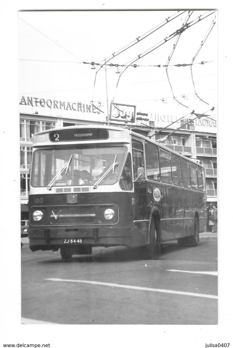 ARNHEM (Pays Bas)  Photographie Autobus électrique Trolleybus Gros Plan 1969 - Arnhem