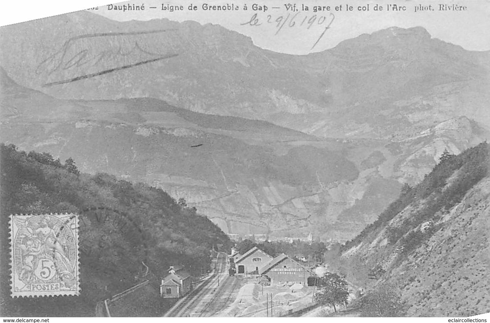 Vif        38          La Gare Et Le Col De L'Arc. Ciment Berthelot    (Voir Scan) - Vif