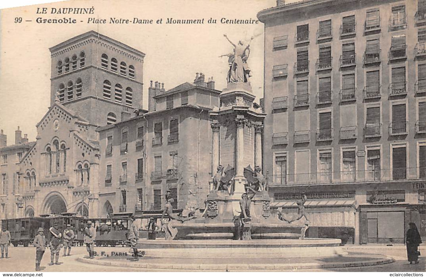 Grenoble         38          Place Notre Dame Et Monument Du Centenaire              (Voir Scan) - Grenoble