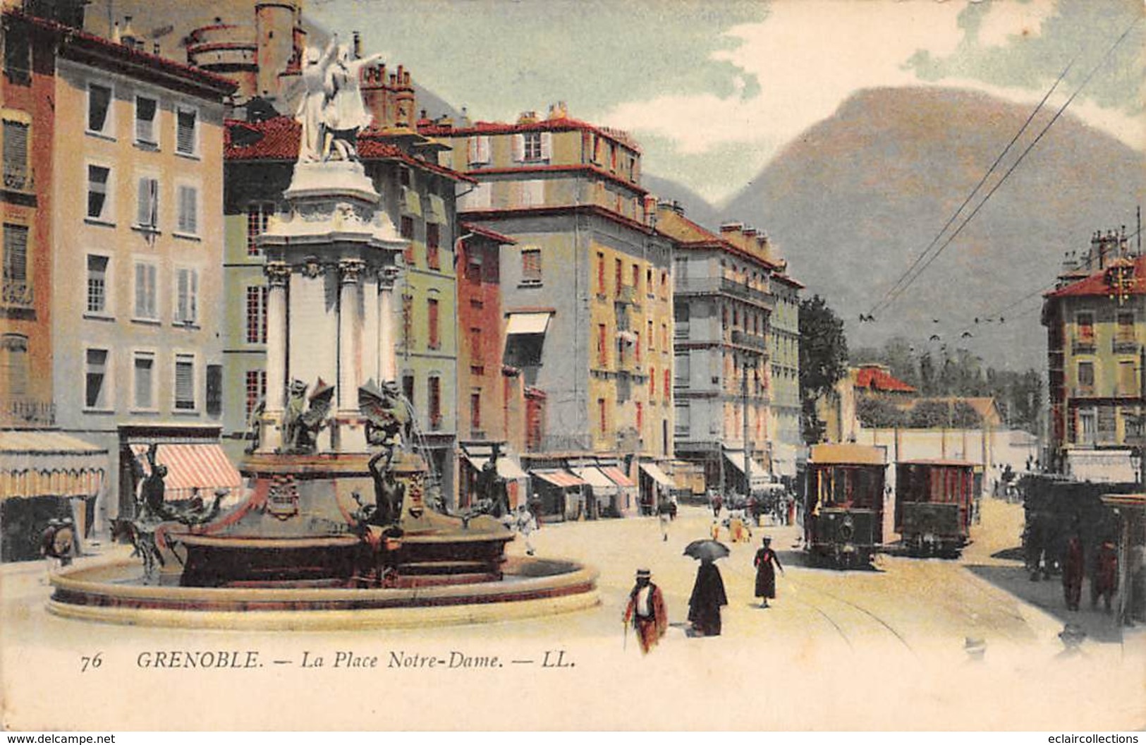 Grenoble         38        Place Notre Dame            (Voir Scan) - Grenoble