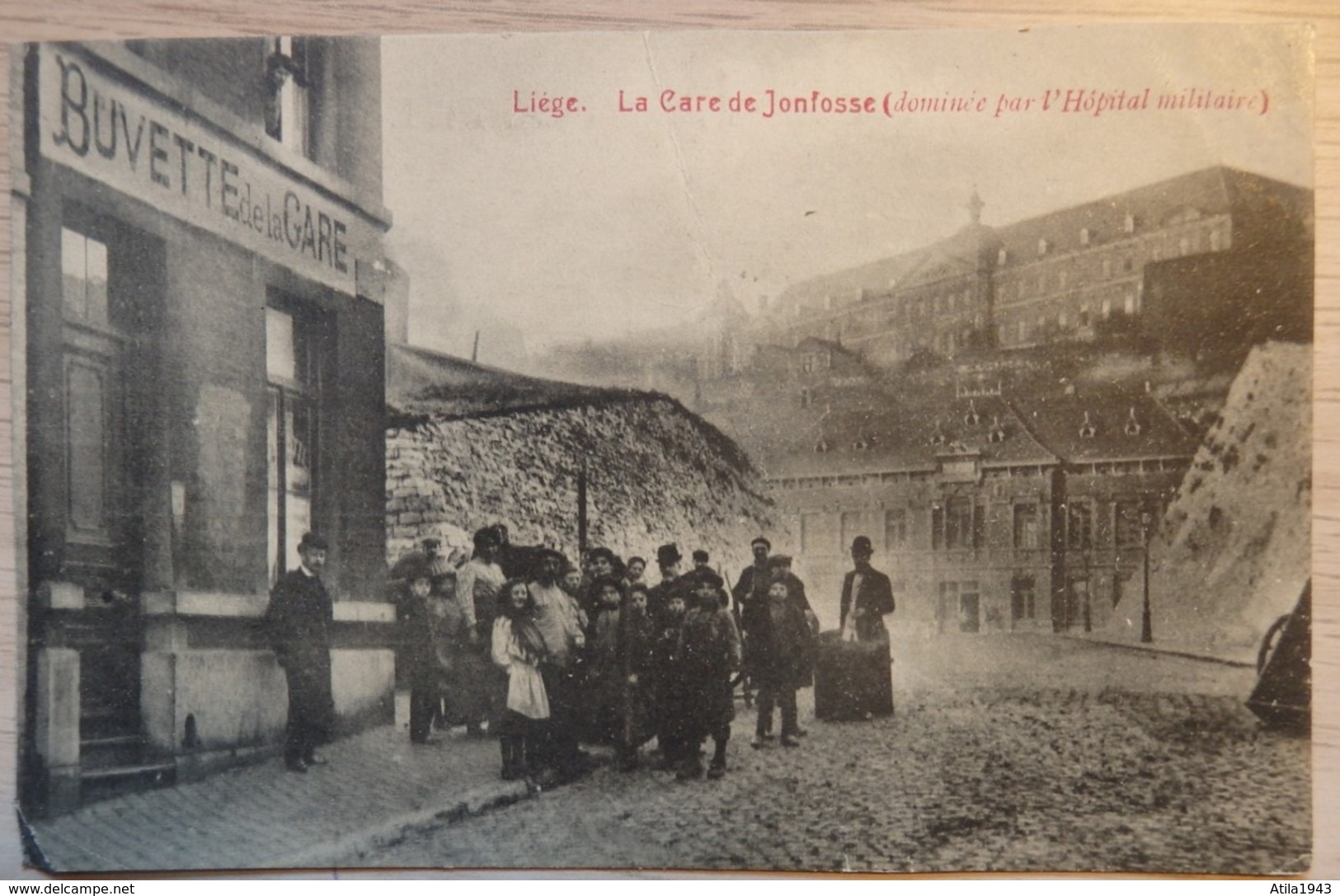 Liège - La Gare De Jonfosse (dominée Par L'Hôpital Militaire) Buvette De La Gare - Animée - 1910 - Etat: Pli 2 Scans - Liège