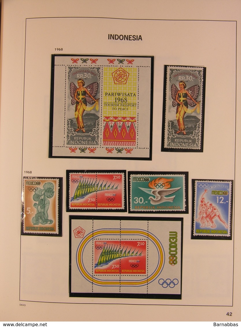 INDONESIA - in DAVO-album (3358) with nice material.Many MNH.cpl.issues and s/s/sheetlets.