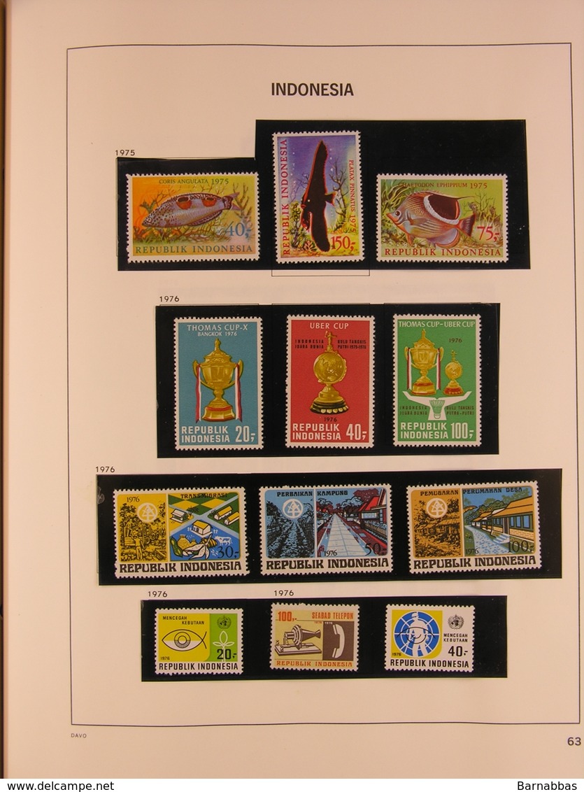 INDONESIA - in DAVO-album (3358) with nice material.Many MNH.cpl.issues and s/s/sheetlets.