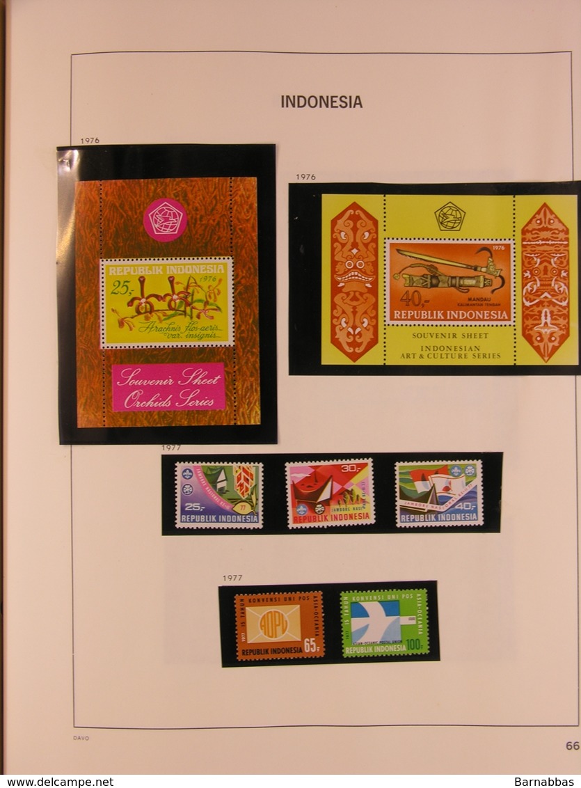 INDONESIA - in DAVO-album (3358) with nice material.Many MNH.cpl.issues and s/s/sheetlets.