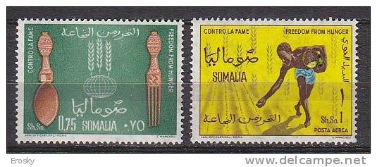 D0040 - SOMALIE Yv N°28 + AERIENNE ** CONTRE LA FAIM - Somalia (1960-...)