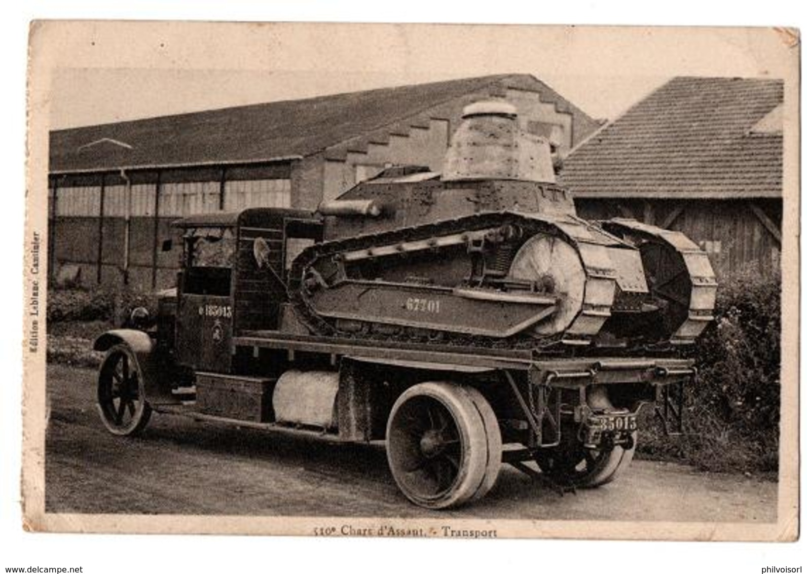 CHAR D ASSAUT SUR SON TRANSPORTEUR - Materiale