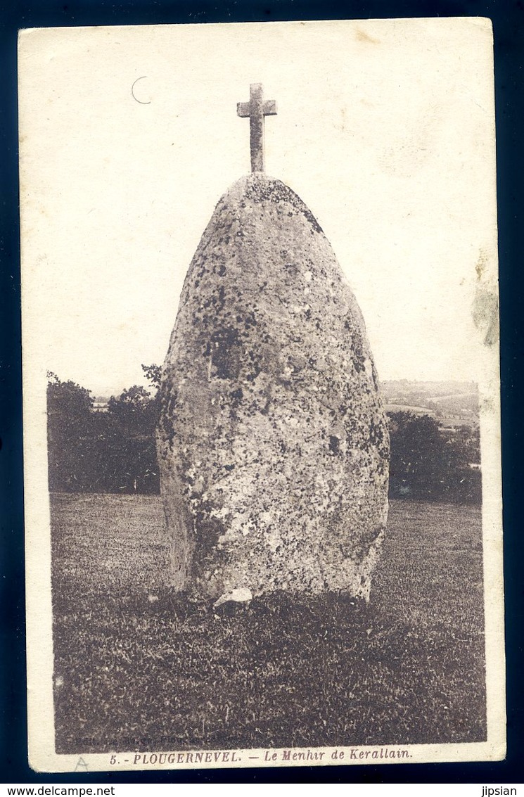 Cpa Du 22  Plouguernevel -- Le Menhir De Kerallain --  Près Rostrenen    AVR20-158 - Gouarec