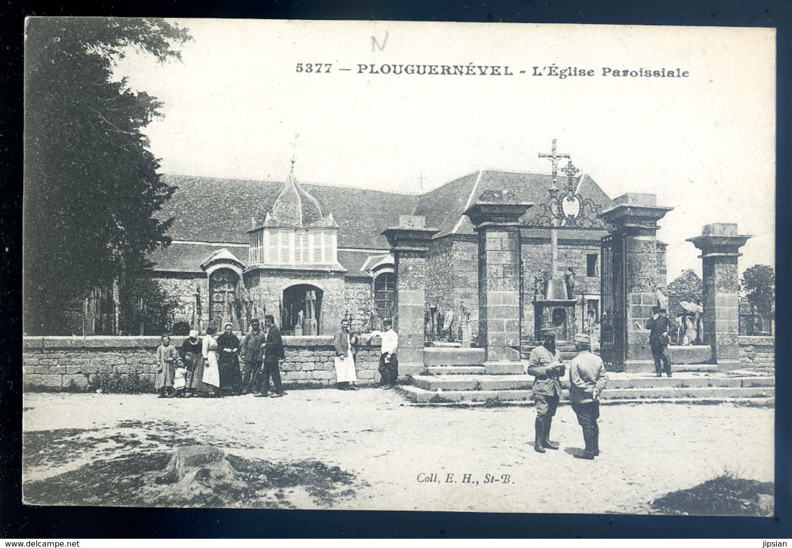 Cpa Du 22  Plouguernevel -- église Paroissiale  --  Près Rostrenen    AVR20-158 - Gouarec