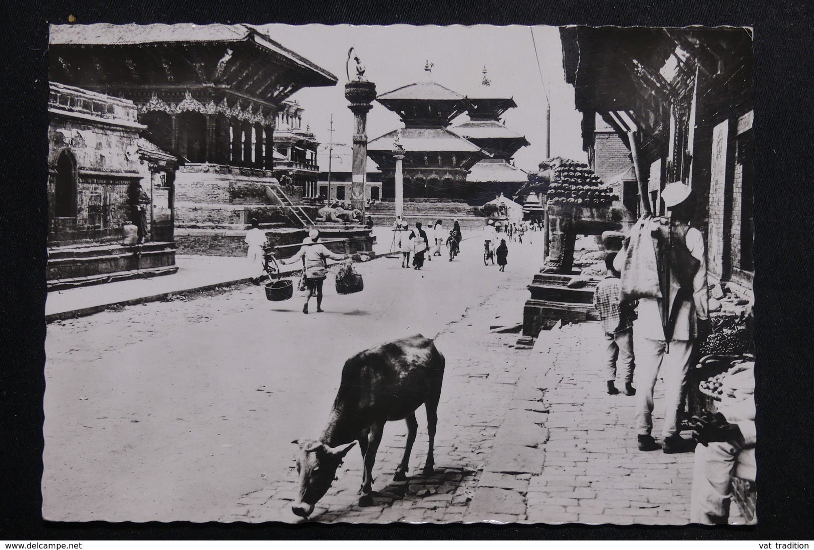 NEPAL - Carte Postale - Kathmandou - Un Aspect Du Quartier Des Temples - L 61570 - Nepal