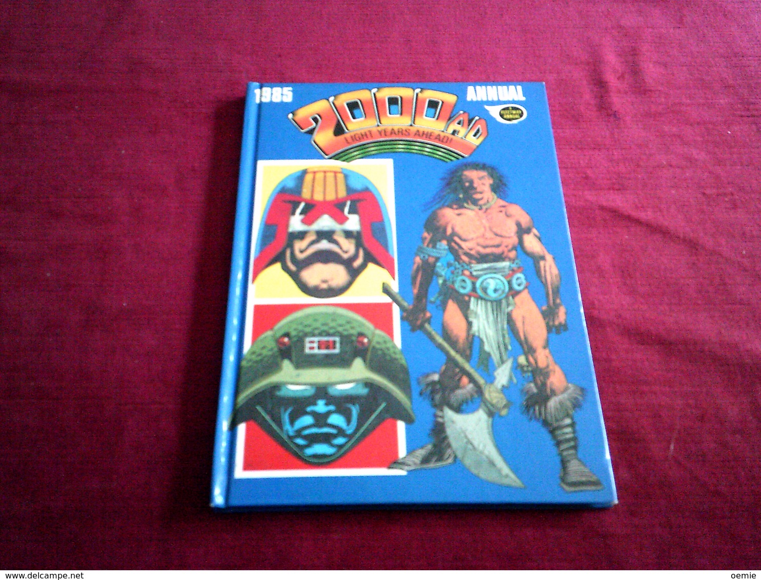 2000 AD   1985  ANNUAL LIGHT YEARS AHEAD - Series Books