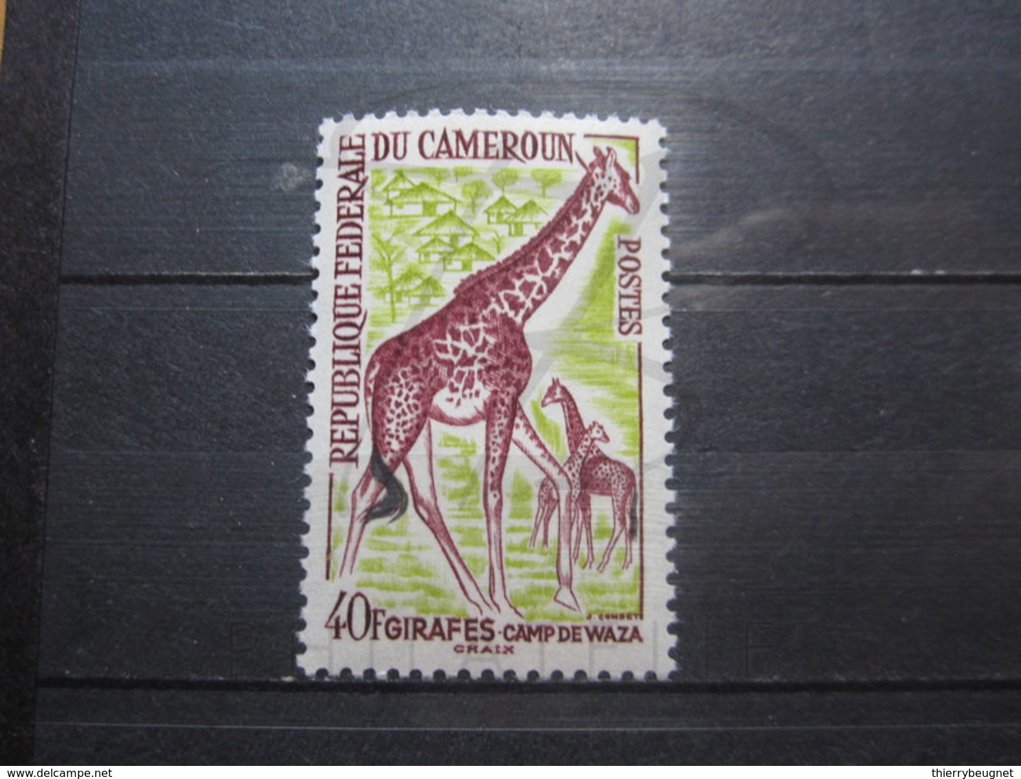 VEND BEAU TIMBRE DU CAMEROUN N° 353 , X !!! - Kameroen (1960-...)