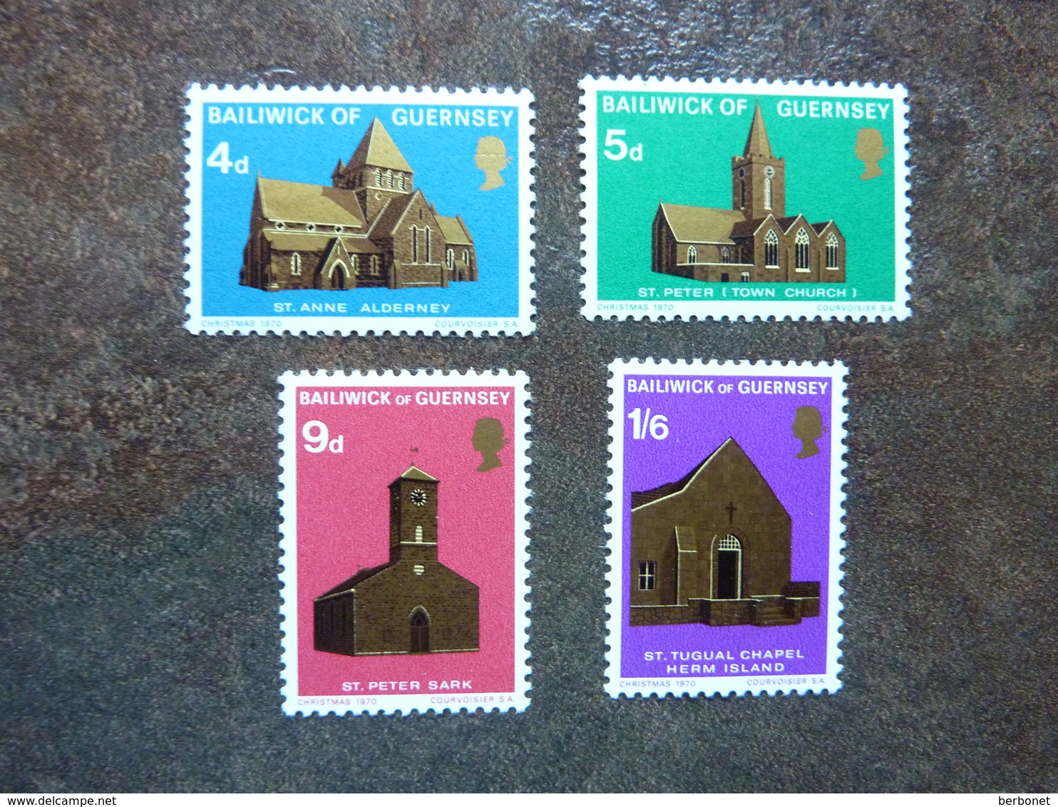 1970  Churches   SG = 40 / 43  **  MNH - Guernsey