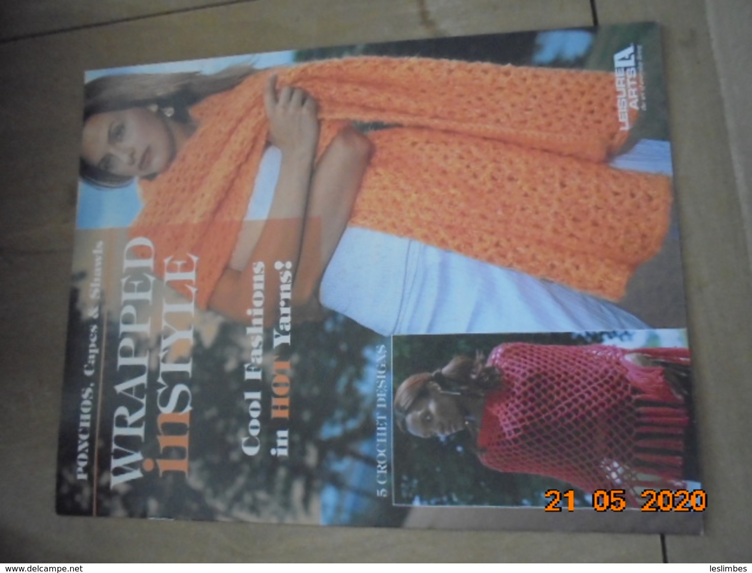 Ponchos, Capes & Shawls Wrapped In Style: 5 Crochet Designs. Lesisure Arts Booklet 3805 Published In 2004 - Crafts