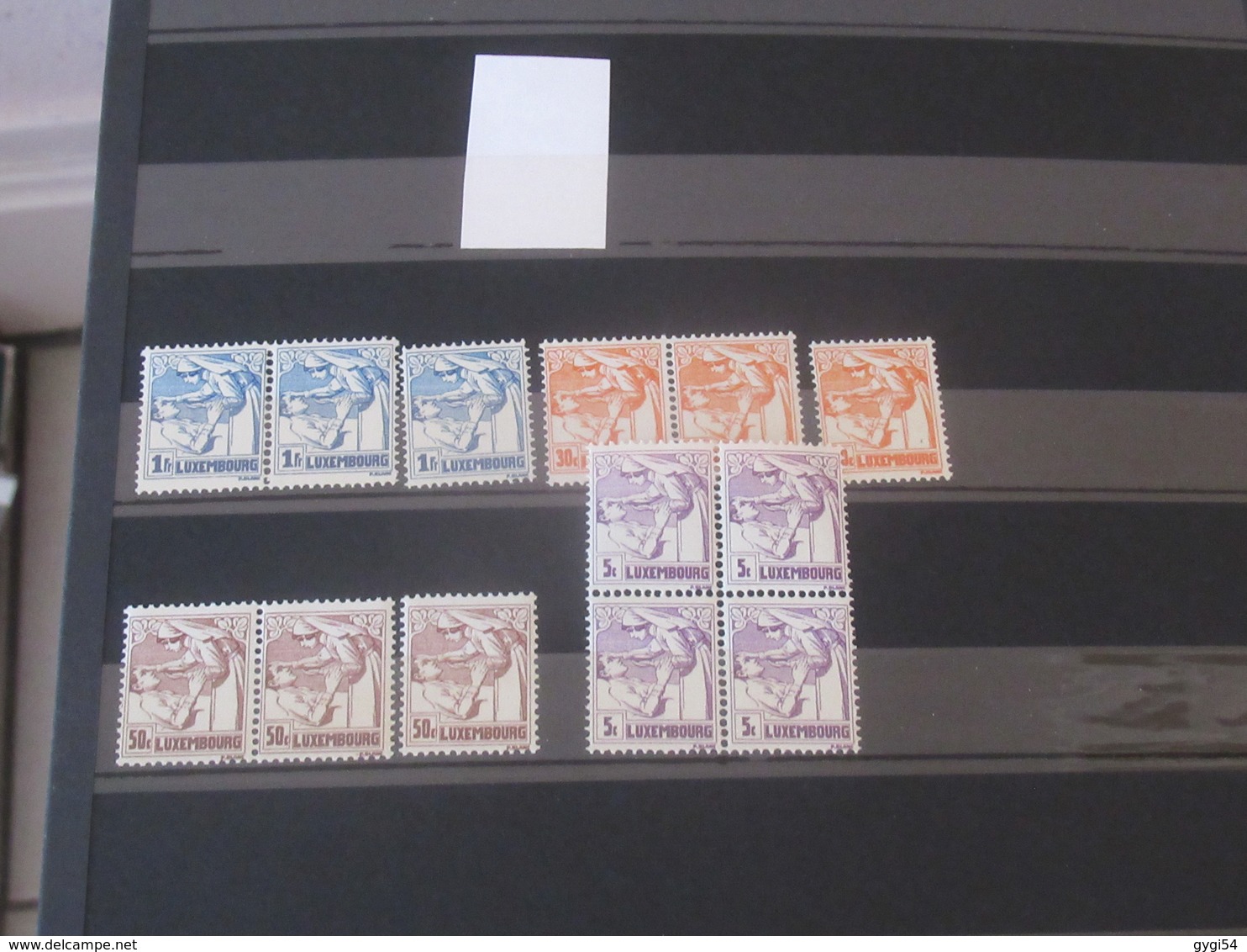 Europa,  NU, Maroc, Vatican, ,Belgique, Luxembourg, ,Andorre ,St Pierre  n** MNH  31 SCANS  CLASSEUR BON ETAT