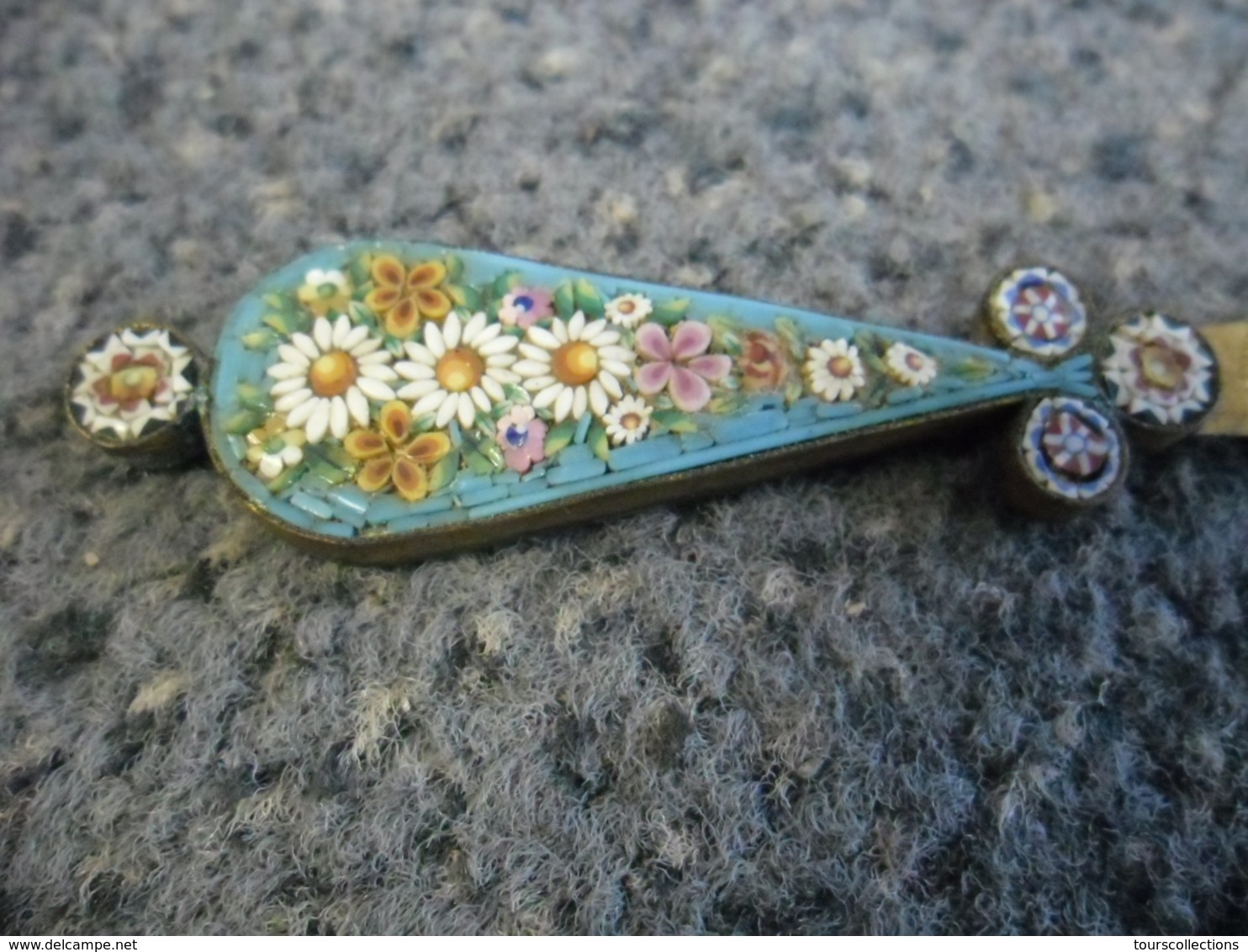 Coupe-papier Ou Ouvre-lettres En Forme D'épée Firenze FLORENCE ITALIE CERAMIQUE Sur Le Manche Fleurs Marguerite - Letter-opener