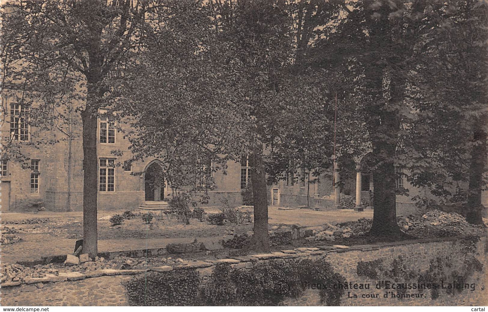 Vieux Château D'ECAUSSINES-LALAING - La Cour D'honneur - Ecaussinnes