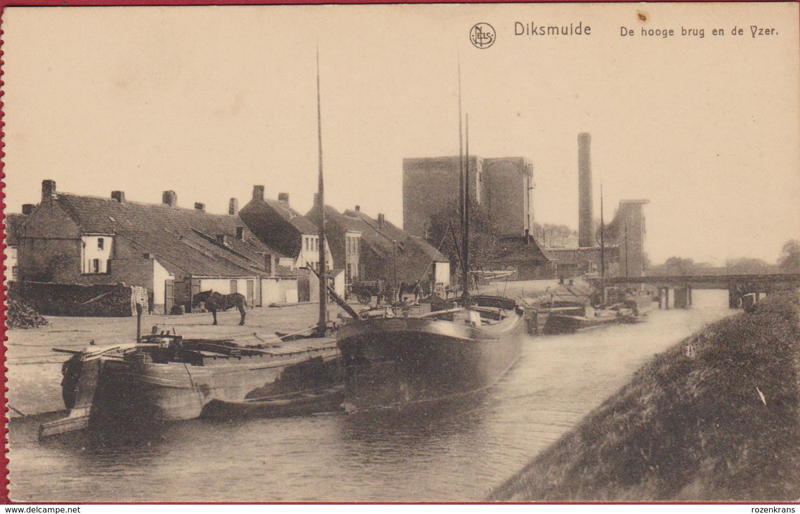 Dixmude Diksmuide De Hooge Brug En De Yzer Yser Binnenschip Peniche Barge Schip Bateau (In Zeer Goede Staat) - Houseboats