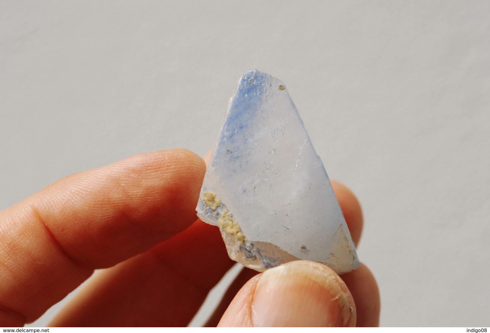 Quartz Avec Fantôme De Dumortierite Brésil - Minéraux