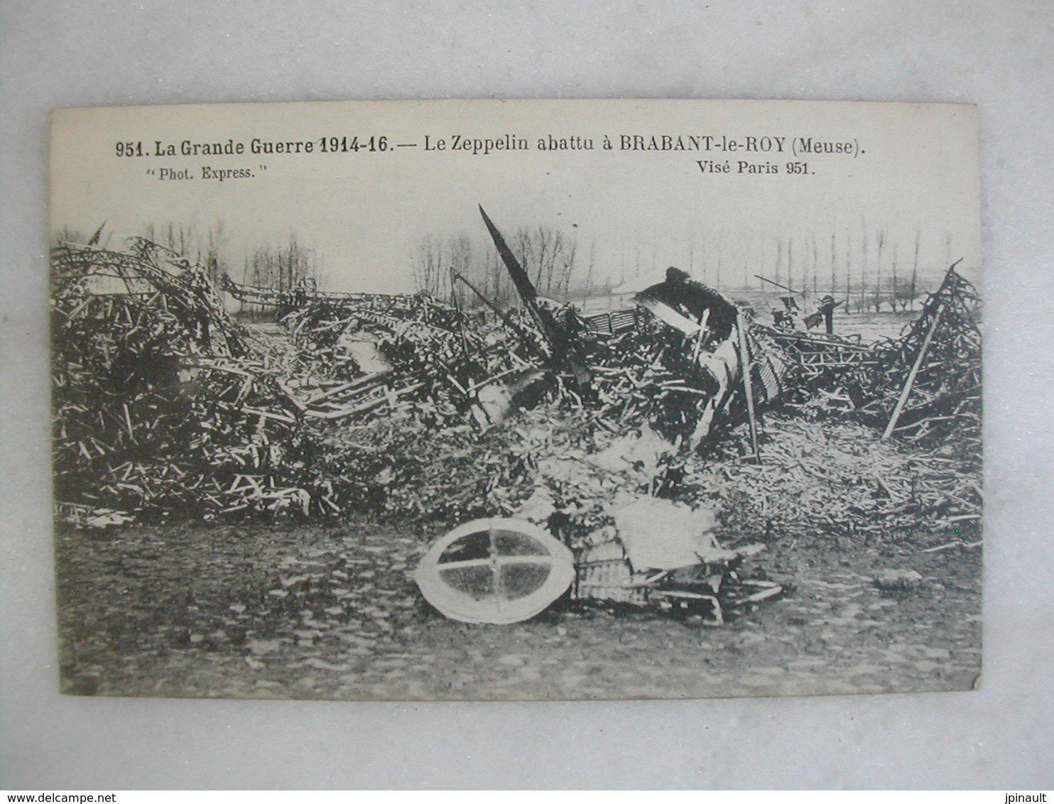 AVIATION - La Grande Guerre 1914-16 - Le Zeppelin Abattu à Brabant Le Roy (Meuse) - Accidents