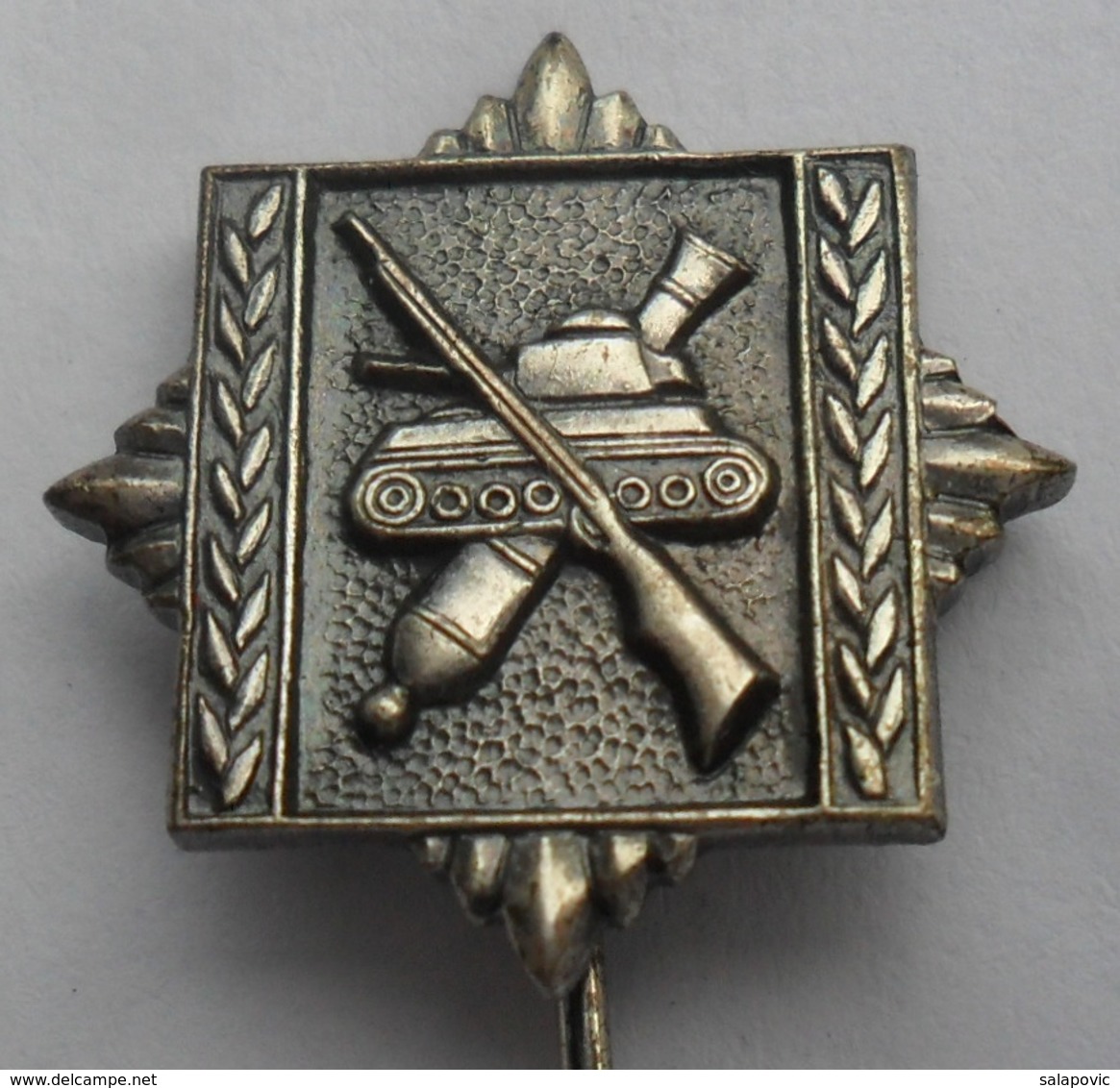 JNA, VISA VOJNA KOV AKADEMIJA MILITARY  ACADEMY  JUGOSLAVENSKA ARMIJA YUGOSLAV ARMY PINS BADGES S - Armee