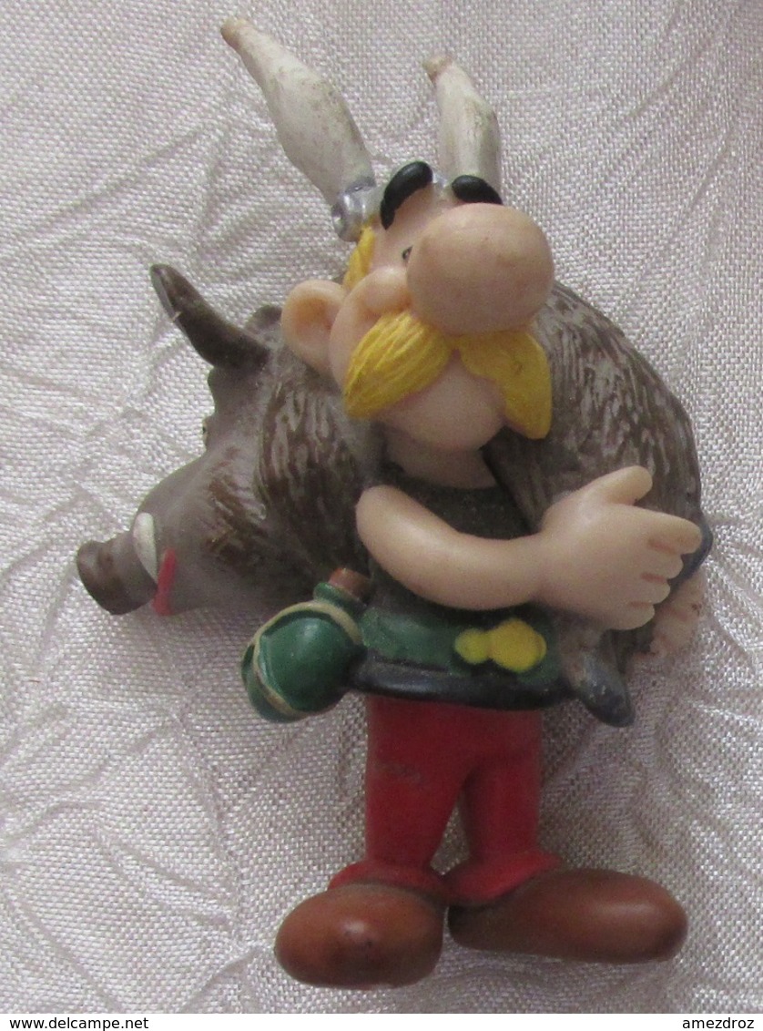 Figurine  2002 Astérix Porte Un Sanglier Plastoy (5) - Figurines En Plastique