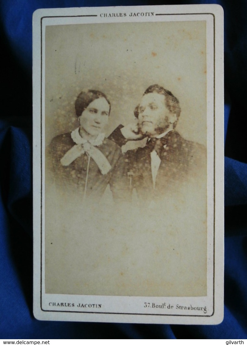 Photo CDV Charles Jacotin à Paris - Second Empire Couple, Portrait Nuage, Reprise D'un Daguerréotype ?, Circa 1860 L503C - Alte (vor 1900)